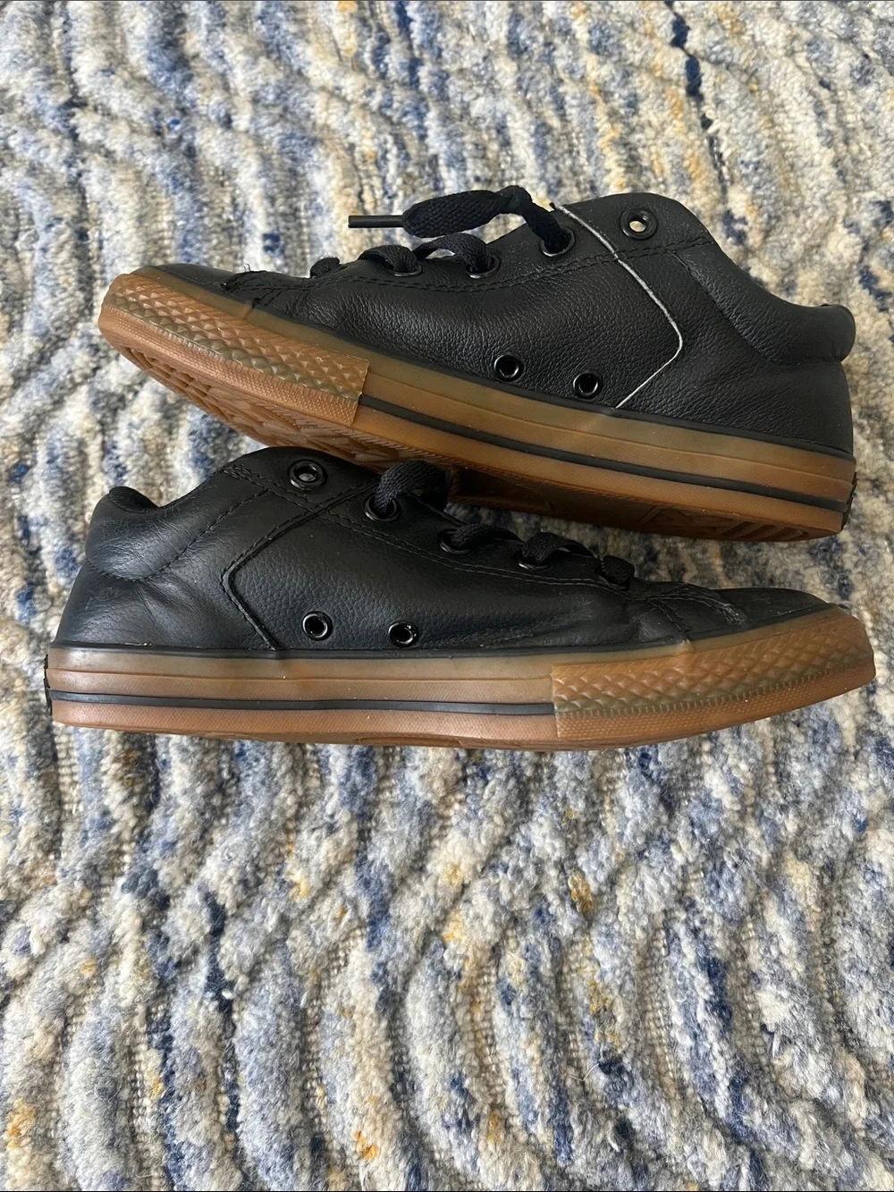 Converse Kids Black Leather Low-Top Sneakers with Gum Sole size 4